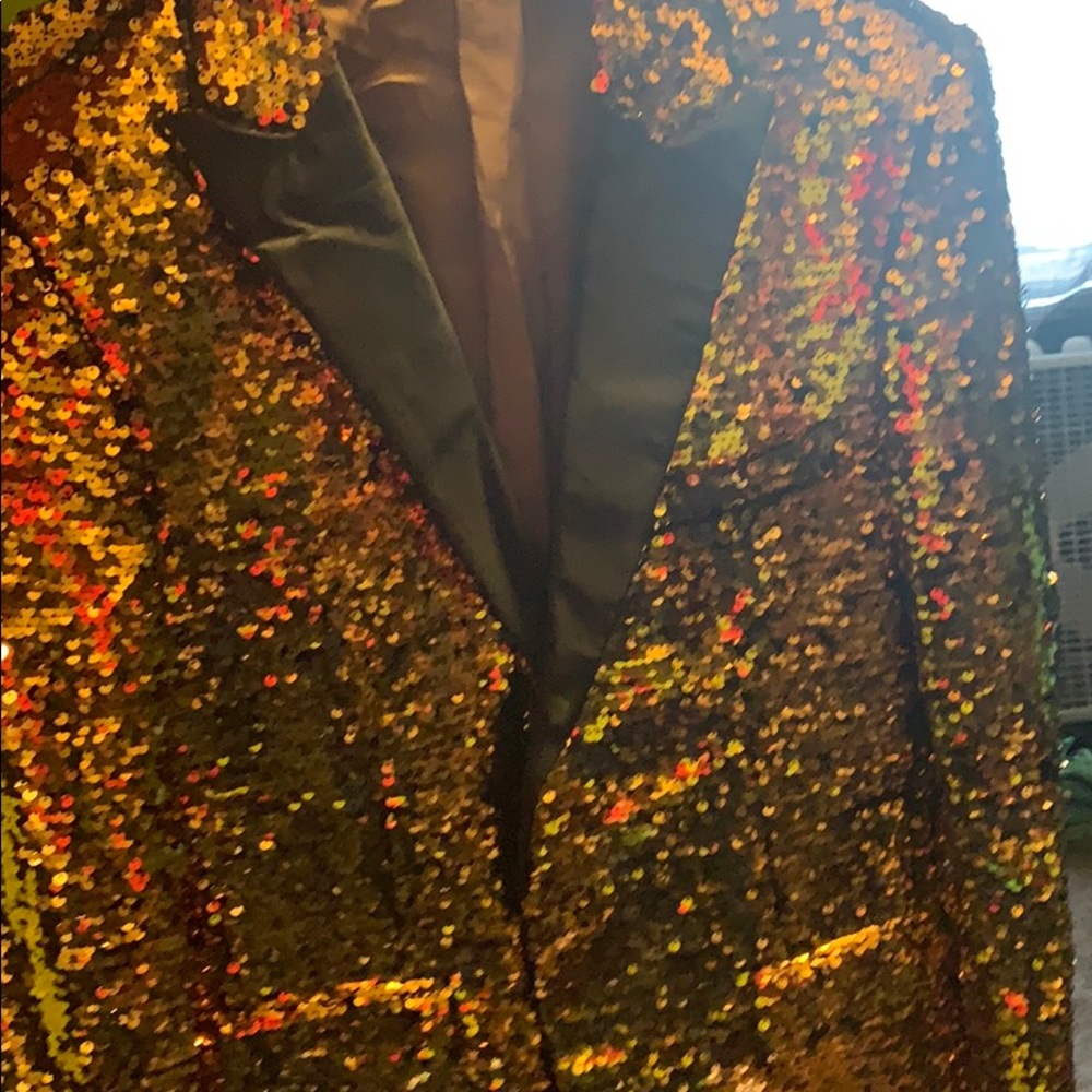 Sequence tuxedo for boys
